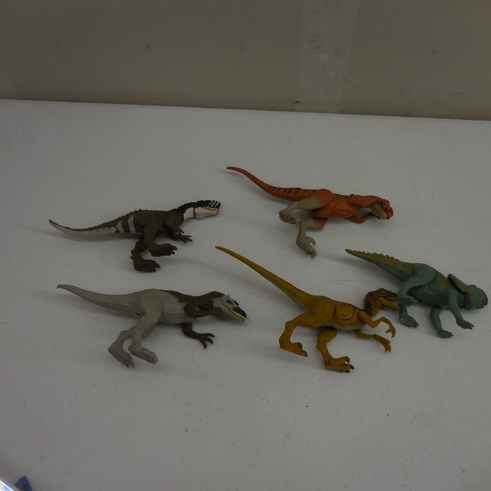 Jurassic World Dinosaur Action Figure Lot of 5 Mattel Raptor Carnivore Toys